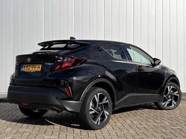 Toyota C-HR 1.8 Hybrid Style Parkeer en Dodehoek Sensoren Stoel Stuur verwamd
