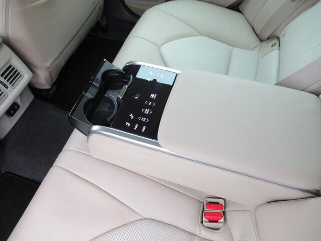 Toyota CAMRY 2.5 Hybrid Premium Nederlandse auto