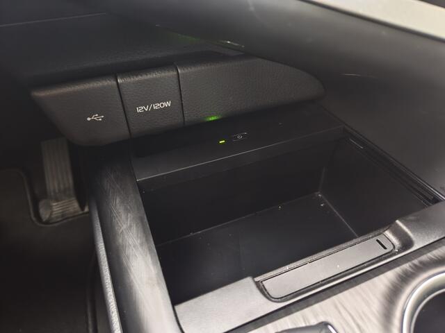 Toyota CAMRY 2.5 Hybrid Executive | Leder | Sensoren v/a | Navi | Stoelverwar