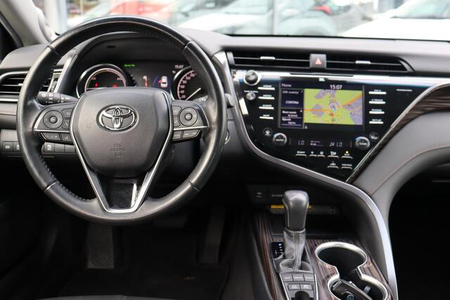Toyota CAMRY 2.5 Hybrid Premium, JBL, Climate control, LM velgen, Navi, stoelverwarming.