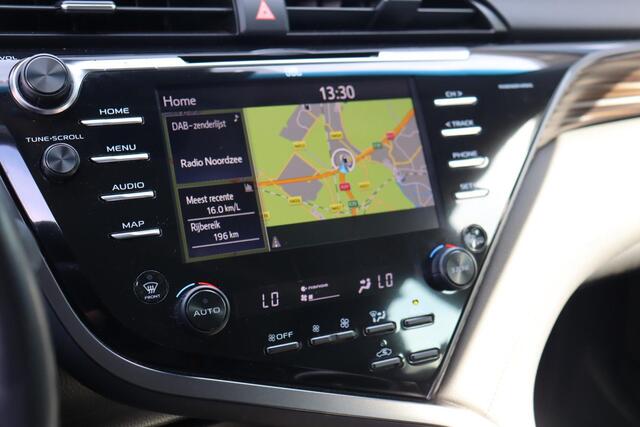 Toyota CAMRY 2.5 Hybrid Premium, JBL, Climate control, LM velgen, Navi, stoelverwarming.