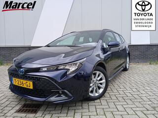 toyota-corolla-touring-sports-hybri