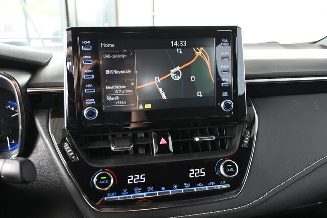 Toyota COROLLA Touring Sports 1.2 Turbo First Edition BTW Ecc Navigatie LED 100% Onderhouden! Inruil Mogelijk!