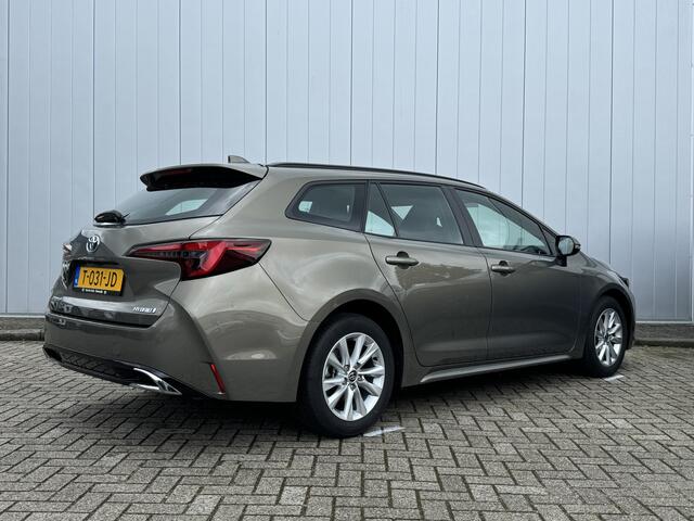 Toyota COROLLA Touring Sports 1.8 Hybrid Active NL Auto Dealer Onderhouden Carplay Clima Cruise