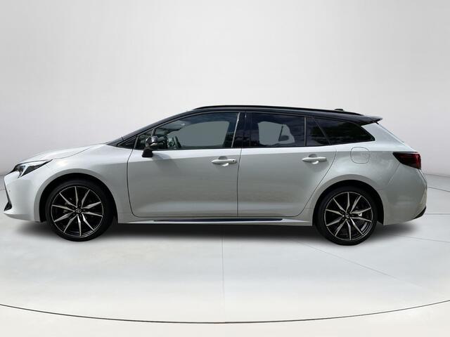 Toyota COROLLA Touring Sports Hybrid 140 GR Sport | All-in prijs! | Panoramadak | Apple Carplay/Android Auto | Parkeersensoren | Stoelverwarming