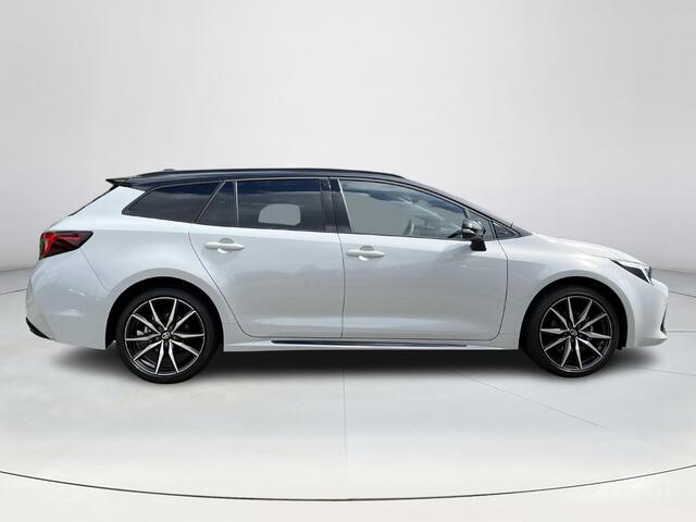 Toyota COROLLA Touring Sports Hybrid 140 GR Sport | All-in prijs! | Panoramadak | Apple Carplay/Android Auto | Parkeersensoren | Stoelverwarming