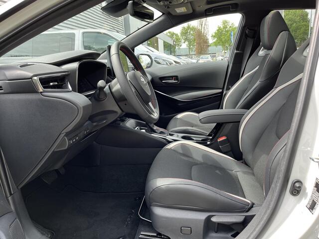 Toyota COROLLA Touring Sports Hybrid 140 GR Sport | All-in prijs! | Panoramadak | Apple Carplay/Android Auto | Parkeersensoren | Stoelverwarming
