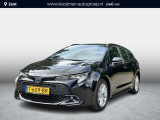toyota-corolla-touring-sports-hybri