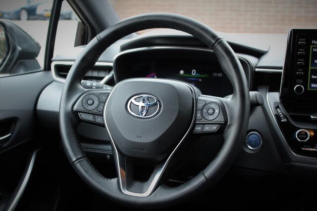 Toyota COROLLA Touring Sports 48 Dkm! 1.8 Hybrid Dynamic