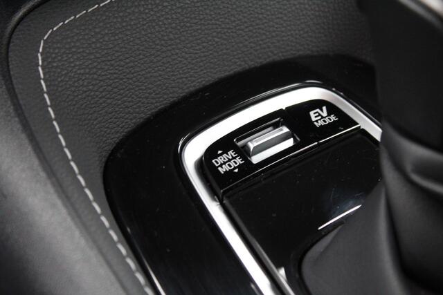 Toyota COROLLA Touring Sports 48 Dkm! 1.8 Hybrid Dynamic