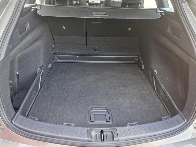 Toyota COROLLA Touring Sports Hybrid 140 Active Nederlandse Auto, All-season banden.