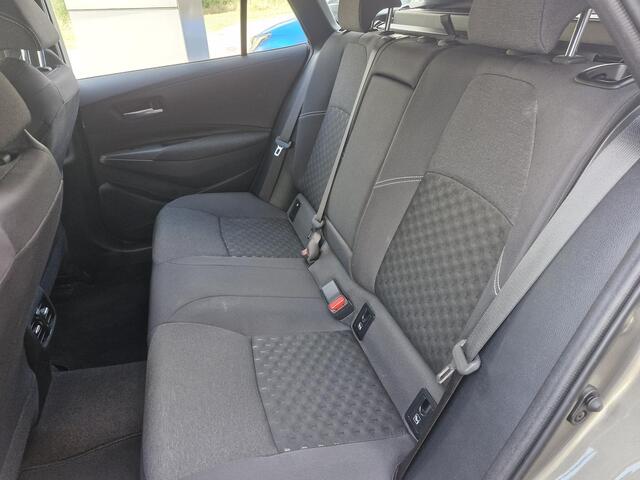 Toyota COROLLA Touring Sports Hybrid 140 Active Nederlandse Auto, All-season banden.