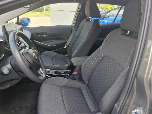 Toyota COROLLA Touring Sports Hybrid 140 Active Nederlandse Auto, All-season banden.
