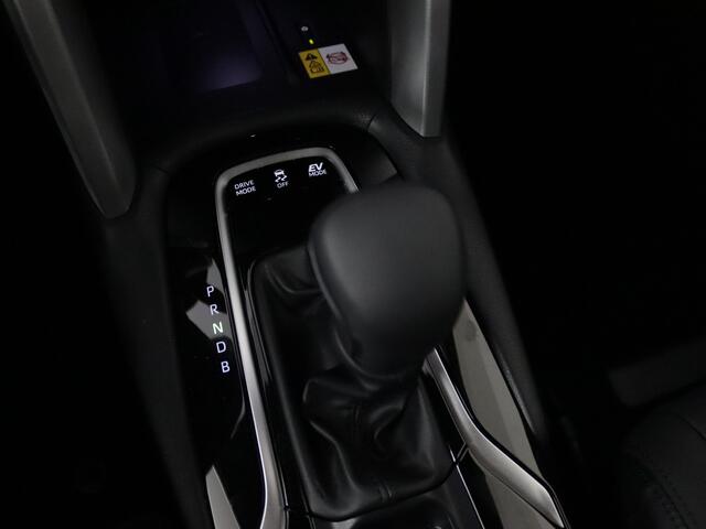 Toyota COROLLA Cross Hybrid 140 Style | Panoramisch dak | Premium Pack | All-season banden | Trekhaak |
