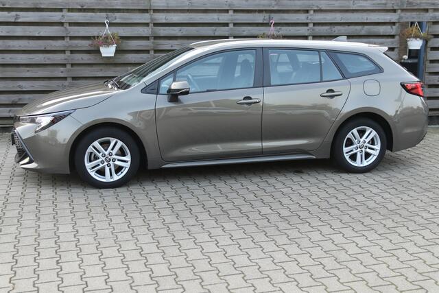 Toyota COROLLA Touring Sports 1.8 Hybrid Active LED | Camera | Adaptive cruise | Navigatie | Apple Carplay Android Auto | Isofix | NAP |