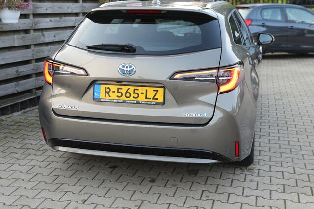 Toyota COROLLA Touring Sports 1.8 Hybrid Active LED | Camera | Adaptive cruise | Navigatie | Apple Carplay Android Auto | Isofix | NAP |