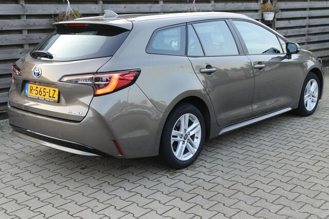 Toyota COROLLA Touring Sports 1.8 Hybrid Active LED | Camera | Adaptive cruise | Navigatie | Apple Carplay Android Auto | Isofix | NAP |