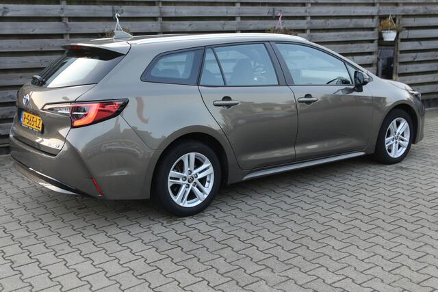 Toyota COROLLA Touring Sports 1.8 Hybrid Active LED | Camera | Adaptive cruise | Navigatie | Apple Carplay Android Auto | Isofix | NAP |