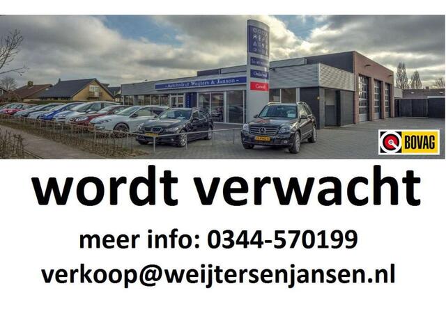 Toyota COROLLA 2.0 Hybrid GR-Sport / Apple Carplay / Parkeerassistent / Adaptive Cruise Control