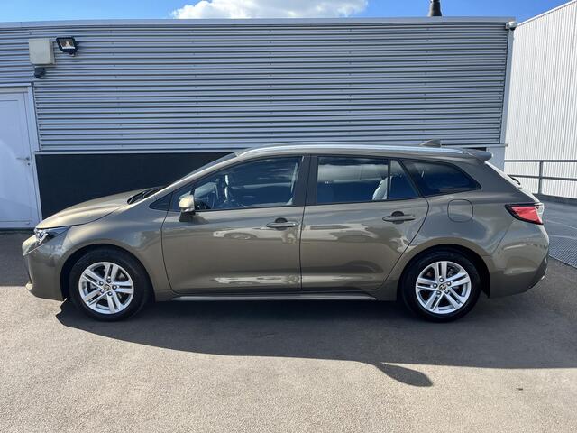Toyota COROLLA Touring Sports 1.8 Hybrid Active Apple Carplay/Android Auto Navigatie, Achteruitrijcamera, Adaptieve Cruise Control, LM velgen - Metallic lak - * fabrieksgarantie tot april 2033