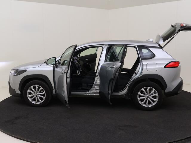 Toyota COROLLA 1.8 Hybrid Business Edition 140 PK | WORDT VERWACHT | NAVI | CAM