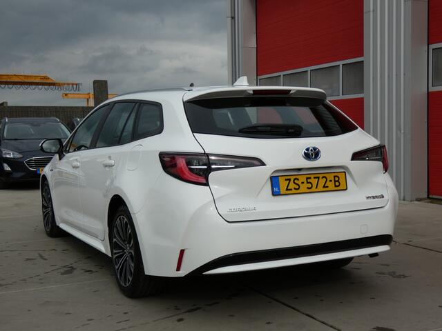 Toyota COROLLA Touring Sports 1.8 Hybrid First Edition/ lage km/ zeer mooi!