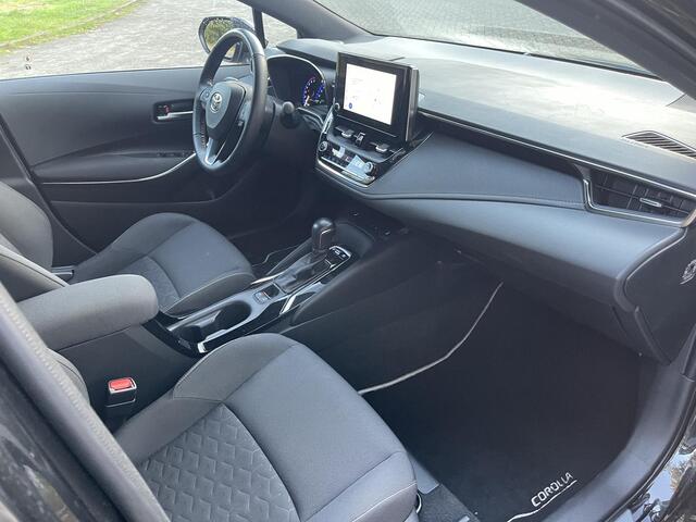 Toyota COROLLA 1.8 Hybrid Executive limited PDC V+A BSM