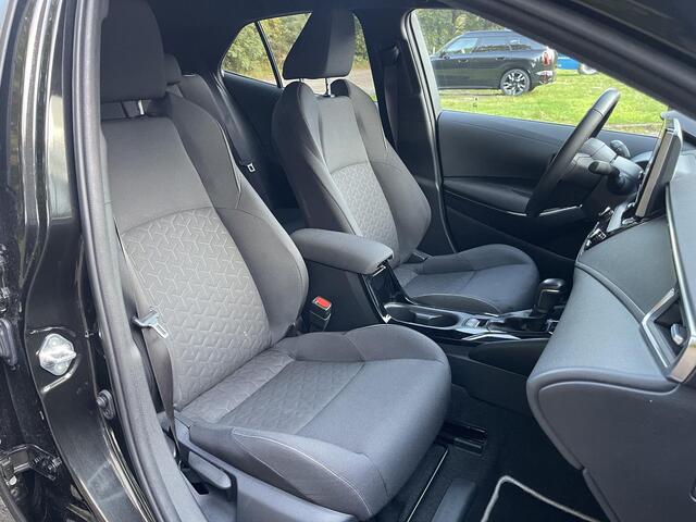 Toyota COROLLA 1.8 Hybrid Executive limited PDC V+A BSM