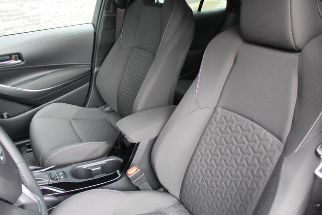 Toyota COROLLA Touring Sports 1.8 Hybrid Active I CARPLAY I ADP.CRUISE I MISTL.I NAV.I