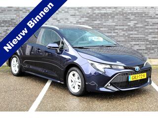 toyota-corolla-touring-sports-1.8-h