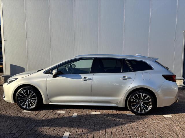 Toyota COROLLA Touring Sports 1.8 Hybrid First Edition Apple Carplay Android Auto, Parkeersensoren voor en achter, camera