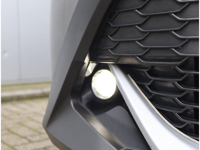 Toyota COROLLA Touring Sports 1.8 Hybrid Trek | Parkeercamera | Trekhaak