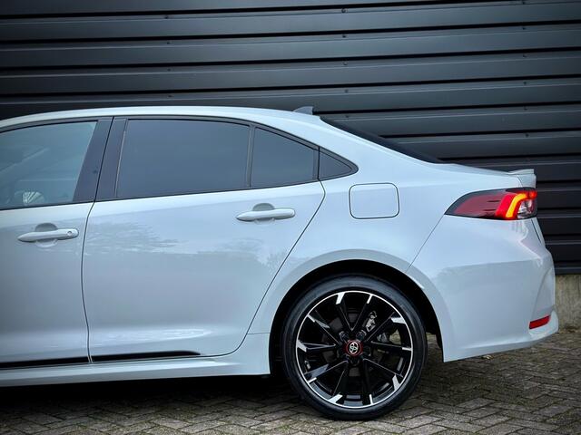 Toyota COROLLA 1.8 Hybrid GR-Sport CAMERA|ACC|LANEASS|CARPLAY|STOELVERW