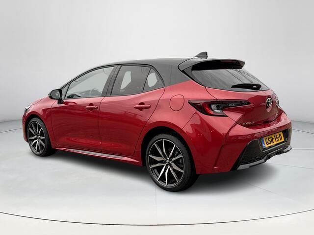 Toyota COROLLA Hybrid 140 GR Sport **NAVIGATIE/ STOELVERWARMING/ PARKEERCAMERA**