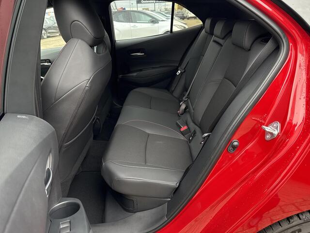 Toyota COROLLA Hybrid 140 GR Sport **NAVIGATIE/ STOELVERWARMING/ PARKEERCAMERA**