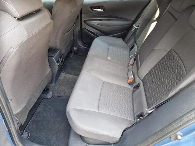 Toyota COROLLA 1.8 Hybrid Business Plus | Carplay / Android Auto | Stoelverwarm