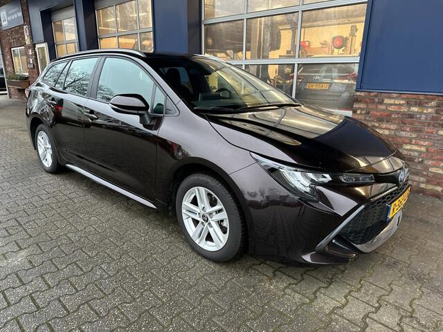 Toyota COROLLA 1.8 HYBRID ACTIVE