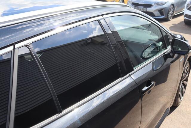 Toyota COROLLA Touring Sports 2.0 Hybrid Dynamic Half-lederen bekleding, Apple CarPlay, Privacy glass, LM velgen, Metallic lak, Adaptieve Cruise control, Climate control