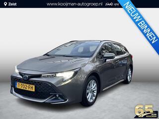 toyota-corolla-touring-sports-hybri