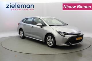 toyota-corolla-touring-1.8-hybrid-a