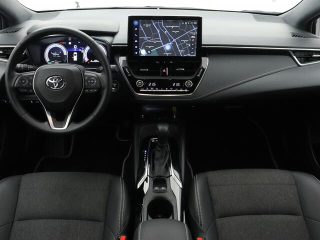 Toyota COROLLA Touring Sports 1.8 Hybrid First Edition | Navigatie | Camera | Parkeersensoren | Stoelverwarming | Draadloze telefoonlader |