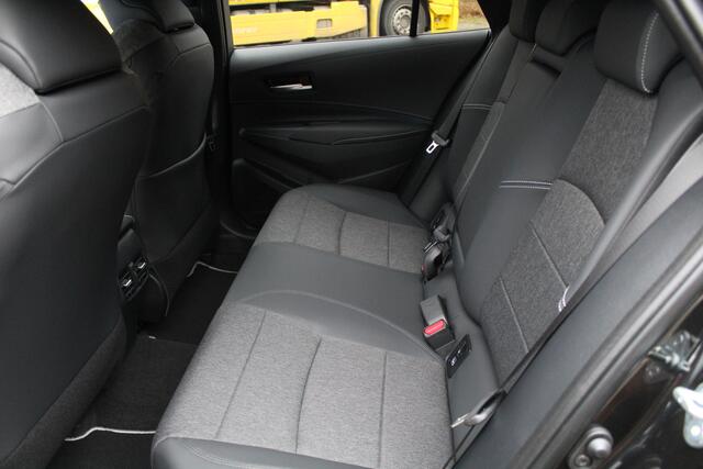Toyota COROLLA Touring Sports 2.0 Hybrid 200 Dynamic Rijklaar | Nieuw | Uit voorraad leverbaar!