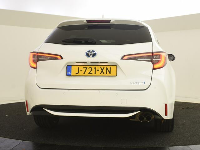 Toyota COROLLA 2.0 Hybrid Executive | Parkeersensoren V+A | Navigatie | Stoelve