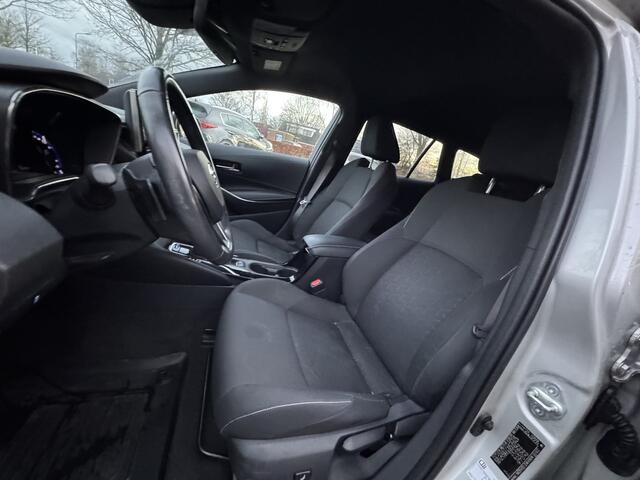 Toyota COROLLA Touring Sports 2.0 Hybrid Style Getint glas/Stoelverwarming/Cruise/Lmv