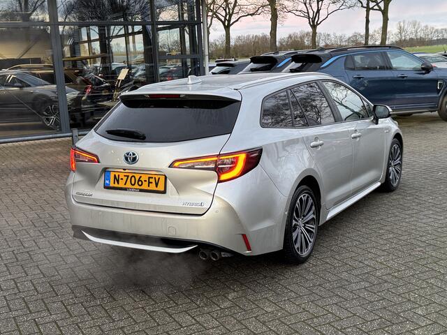 Toyota COROLLA Touring Sports 2.0 Hybrid Style Getint glas/Stoelverwarming/Cruise/Lmv