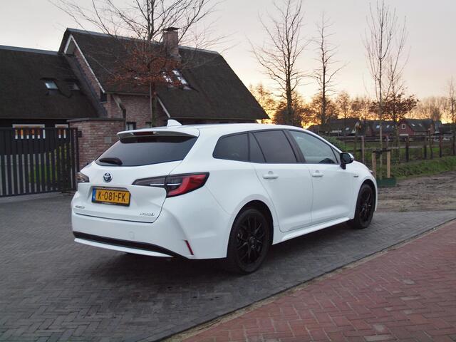 Toyota COROLLA Touring Sports 1.8 Hybrid | 17 Inch | Camera | Apple Carplay | Cruise Control | DAB |