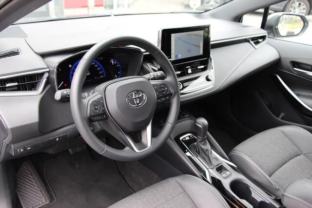 Toyota COROLLA Touring Sports 1.8 Hybrid Dynamic **NAVIGATIE/ STOELVERWARMING/ KEYLESS ENTRY/ ADAPTIVE CRUISE CONTROL/ APPLE CARPLAY & ANDROID AUTO/ 36 MAANDEN GARANTIE**