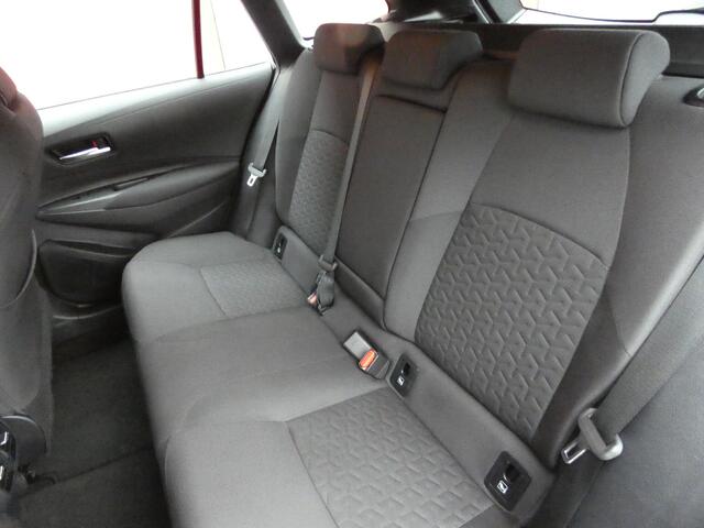 Toyota COROLLA Touring Sports 1.8 Hybrid Active/ lage km/ zeer mooi!