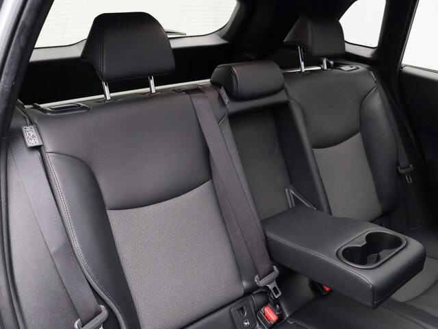 Toyota COROLLA Cross Hybrid 140 Style + Premium Pack II | Stoelverwarming | Apple Carplay & Android Auto | Panoramadak |