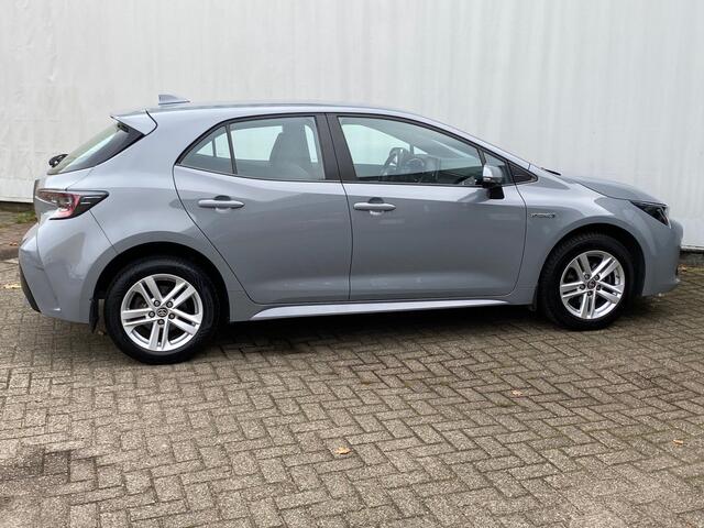 Toyota COROLLA 1.8 Hybrid Business / Carplay/ stl.vw